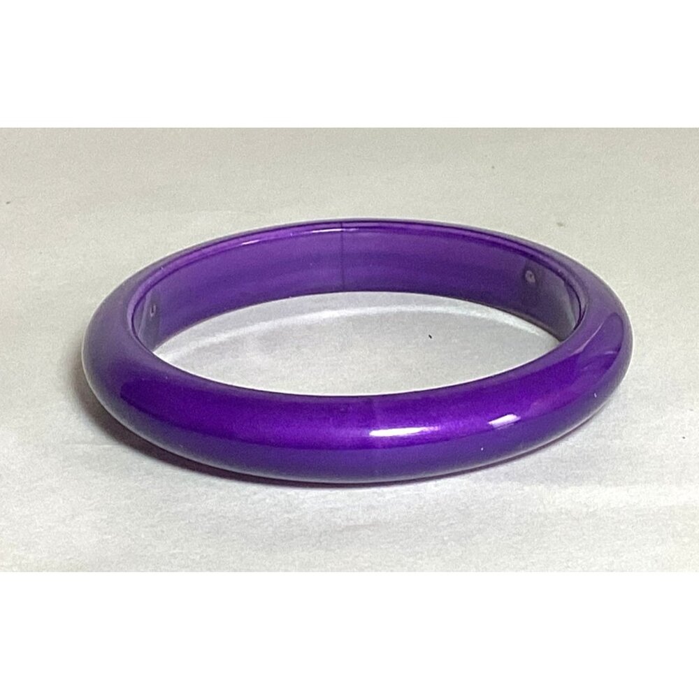 Vintage Domed Dark Purple Lucite Bangle Bracelet Minimalist Y2K - Picture 3 of 6